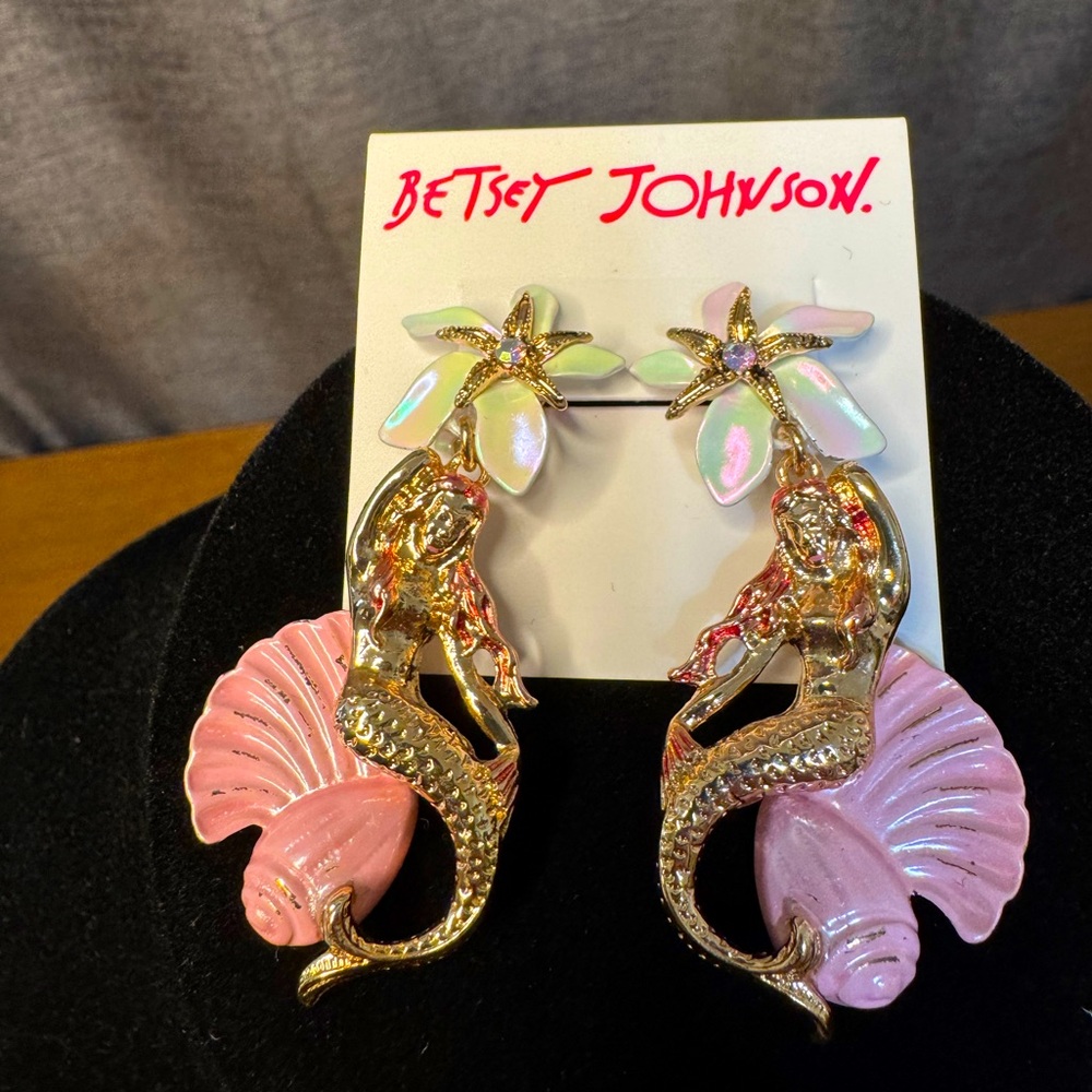 Betsey Johnson Pink Mermaid Starfish Seashell Crystal Flower Dangle Earrings